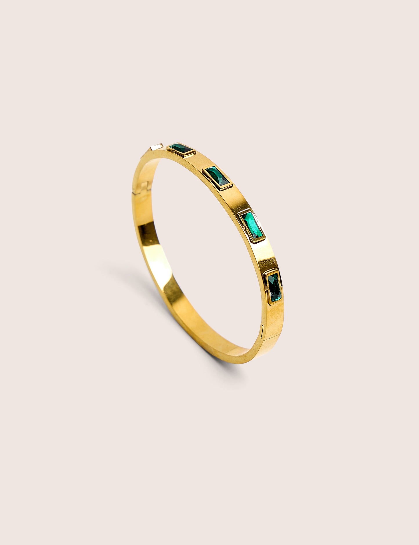 Brazalete chapado en oro con piedras de vidrio