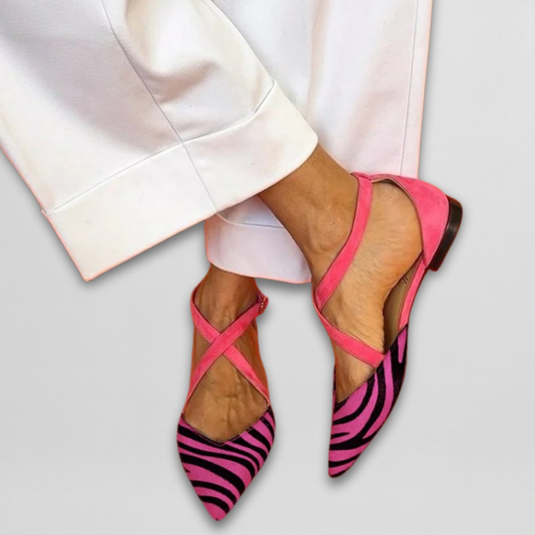 Nuria | Bailarinas con Tiras Cruzadas Estampado Cebra Mujer