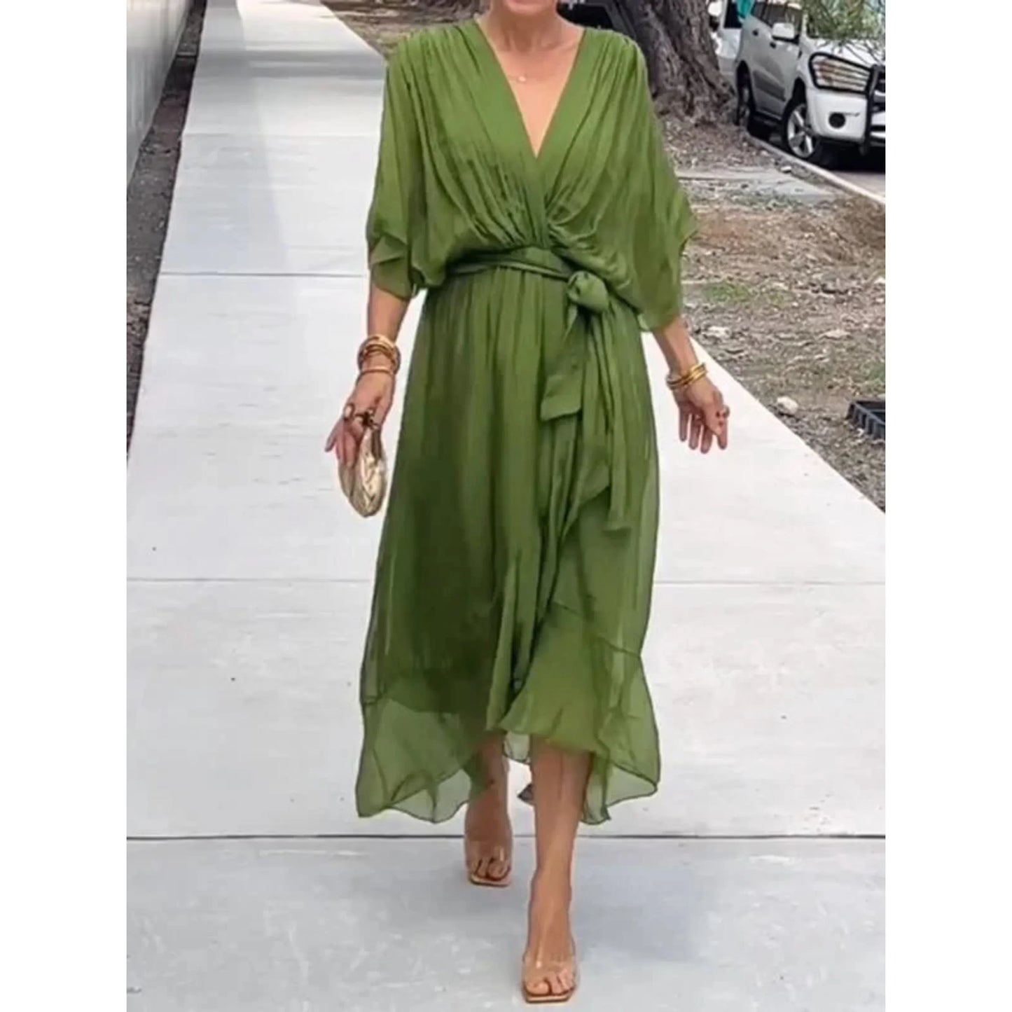 Camila | Mujer vestido midi con escote en V y cinturón