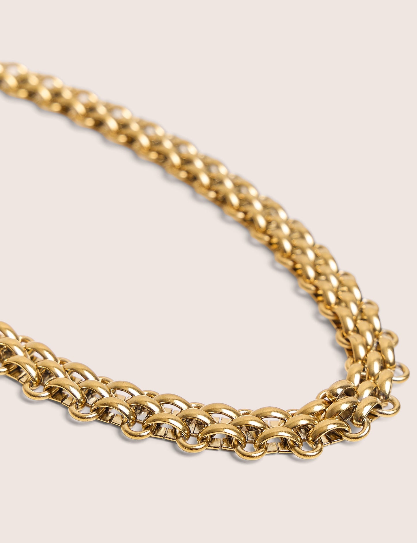 Collar dorado grueso