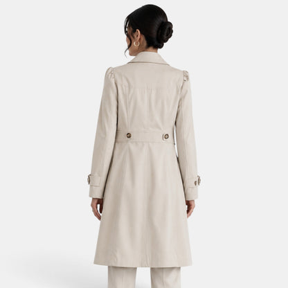 Abrigo de gabardina elegante para mujer
