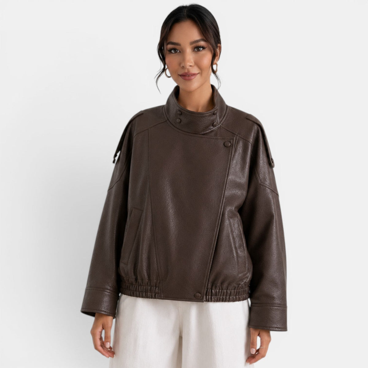 Chaqueta bomber de cuero para mujer