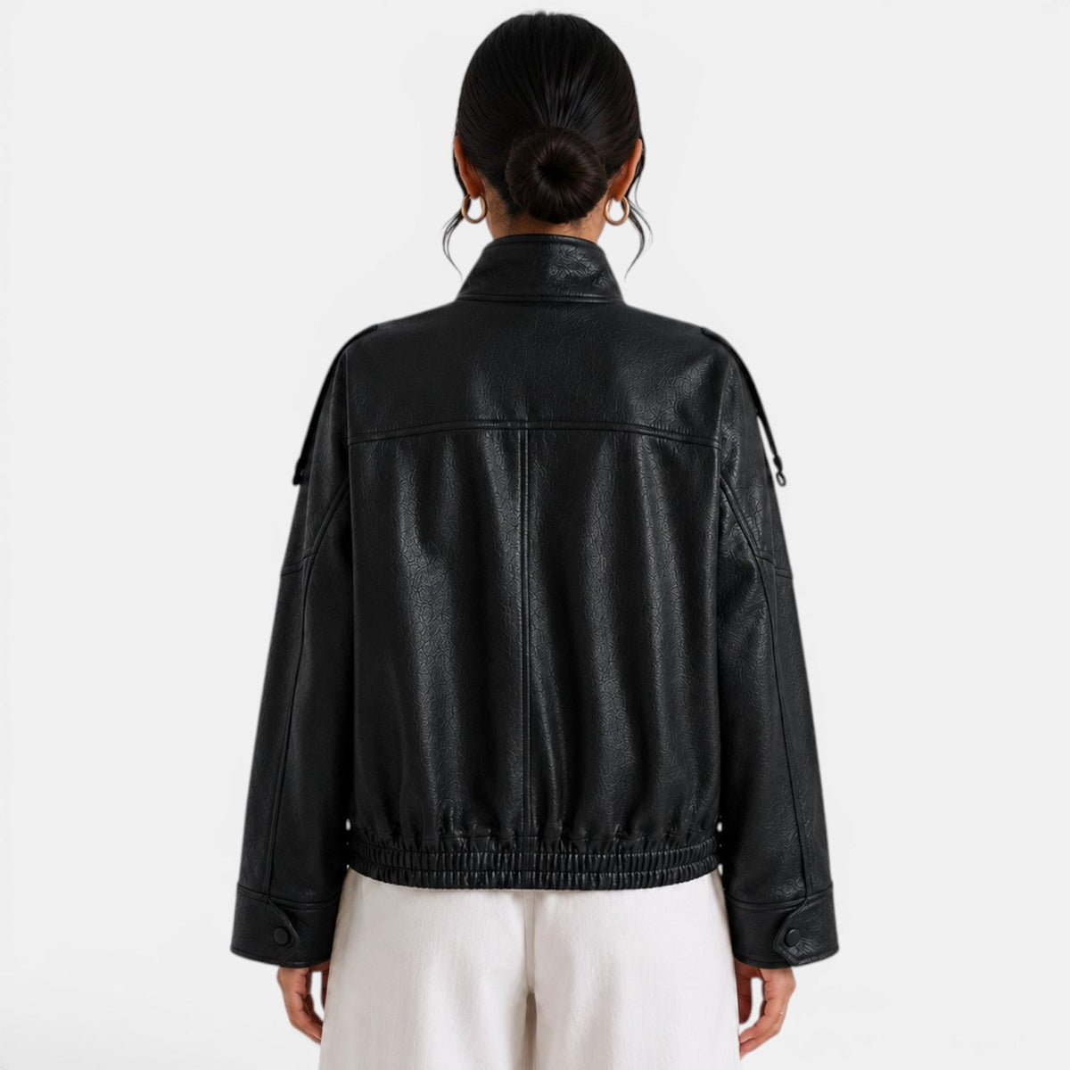Chaqueta bomber de cuero para mujer