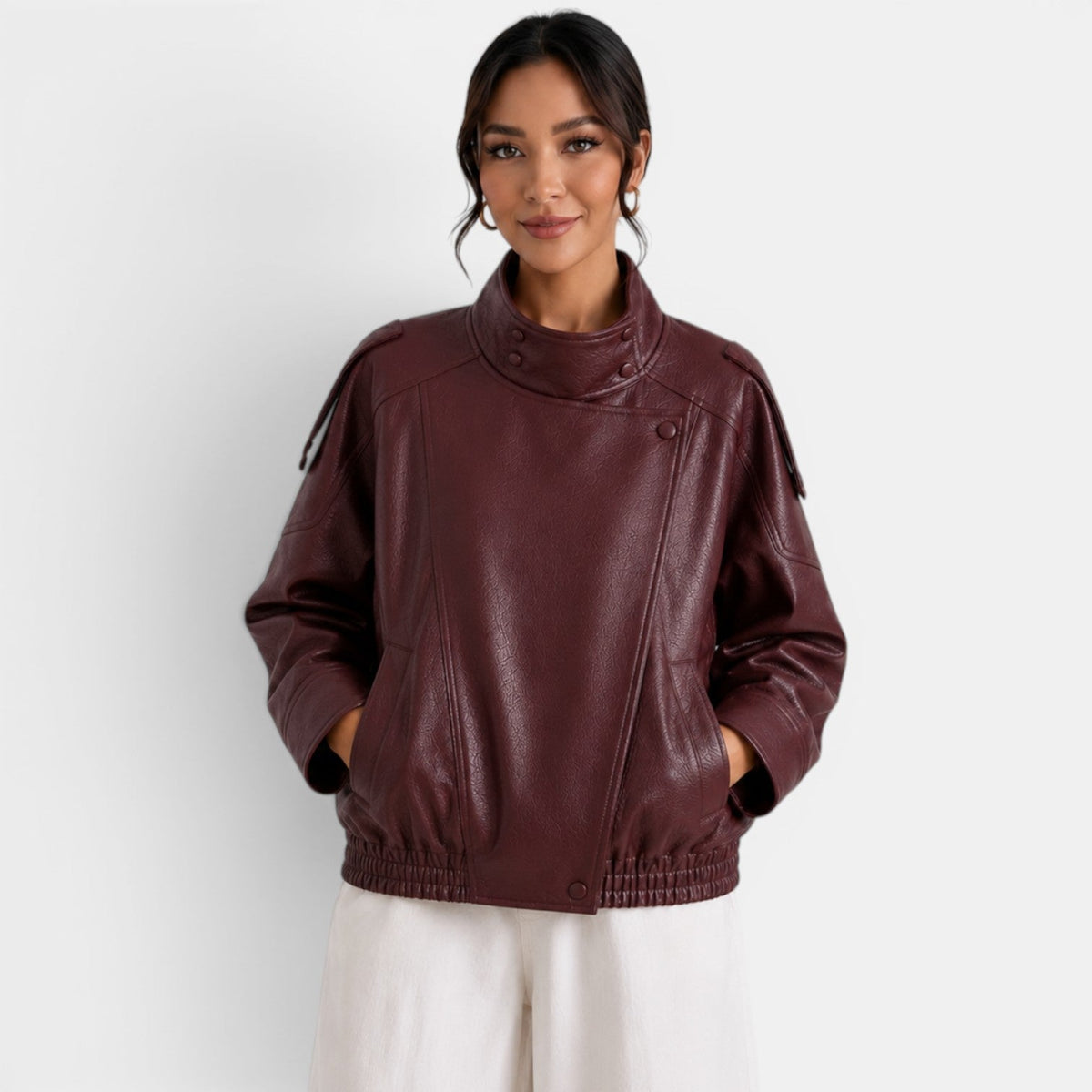 Chaqueta bomber de cuero para mujer
