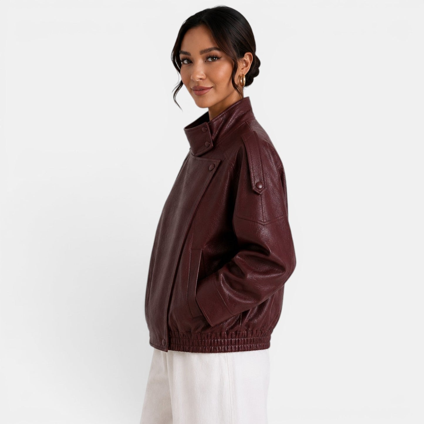 Chaqueta bomber de cuero para mujer