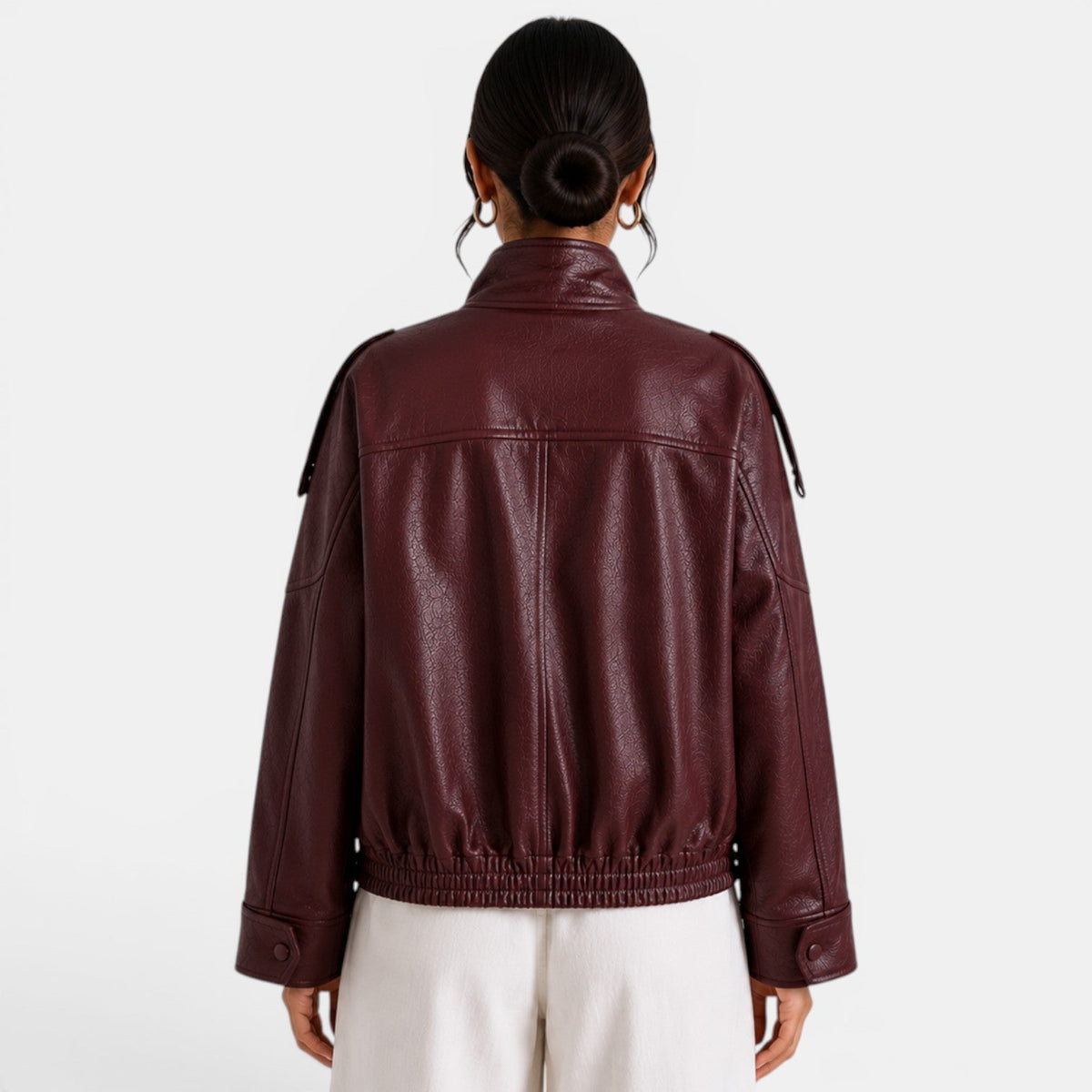 Chaqueta bomber de cuero para mujer