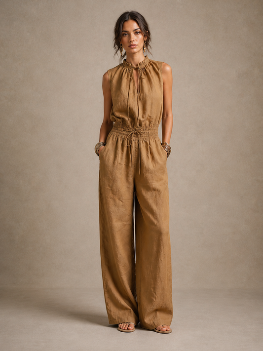 Zenaide | Mono color camel con escote alto anudado y pierna amplia