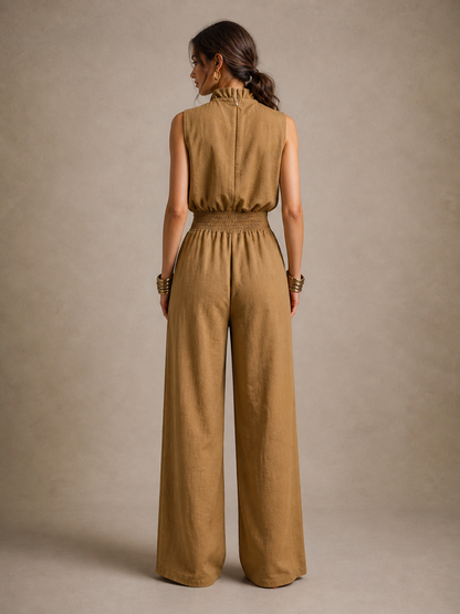 Zenaide | Mono color camel con escote alto anudado y pierna amplia