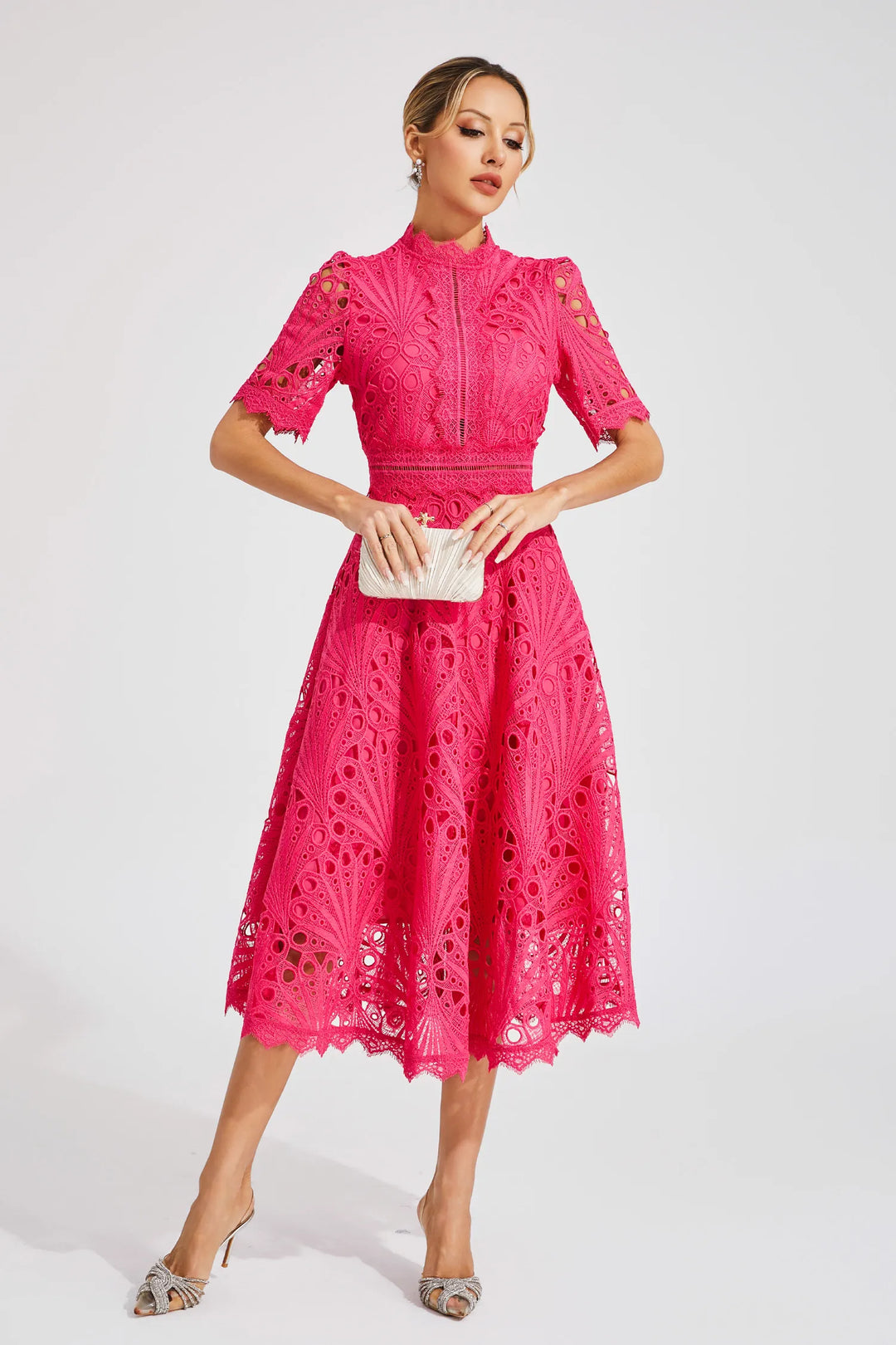 Leoncia | Vestido midi elegante para mujer de encaje