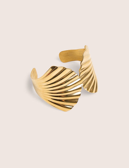Brazalete Ajustable en Dorado