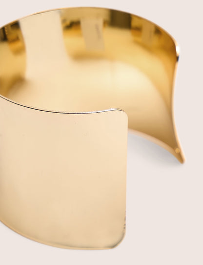 Brazalete ancho liso de oro