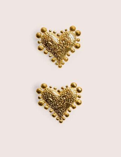 Pendientes en forma de corazón bañados en oro