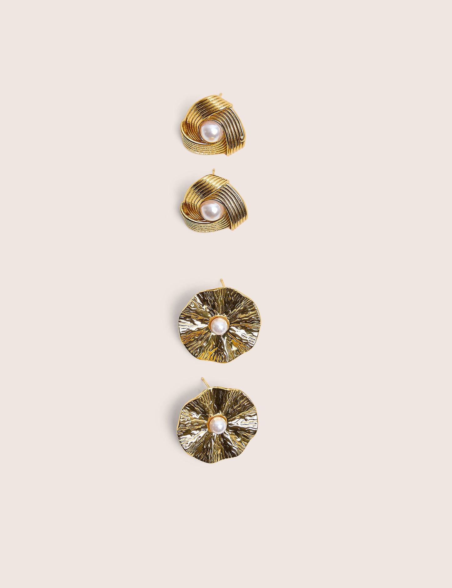 Pack de dos aretes de oro y perla