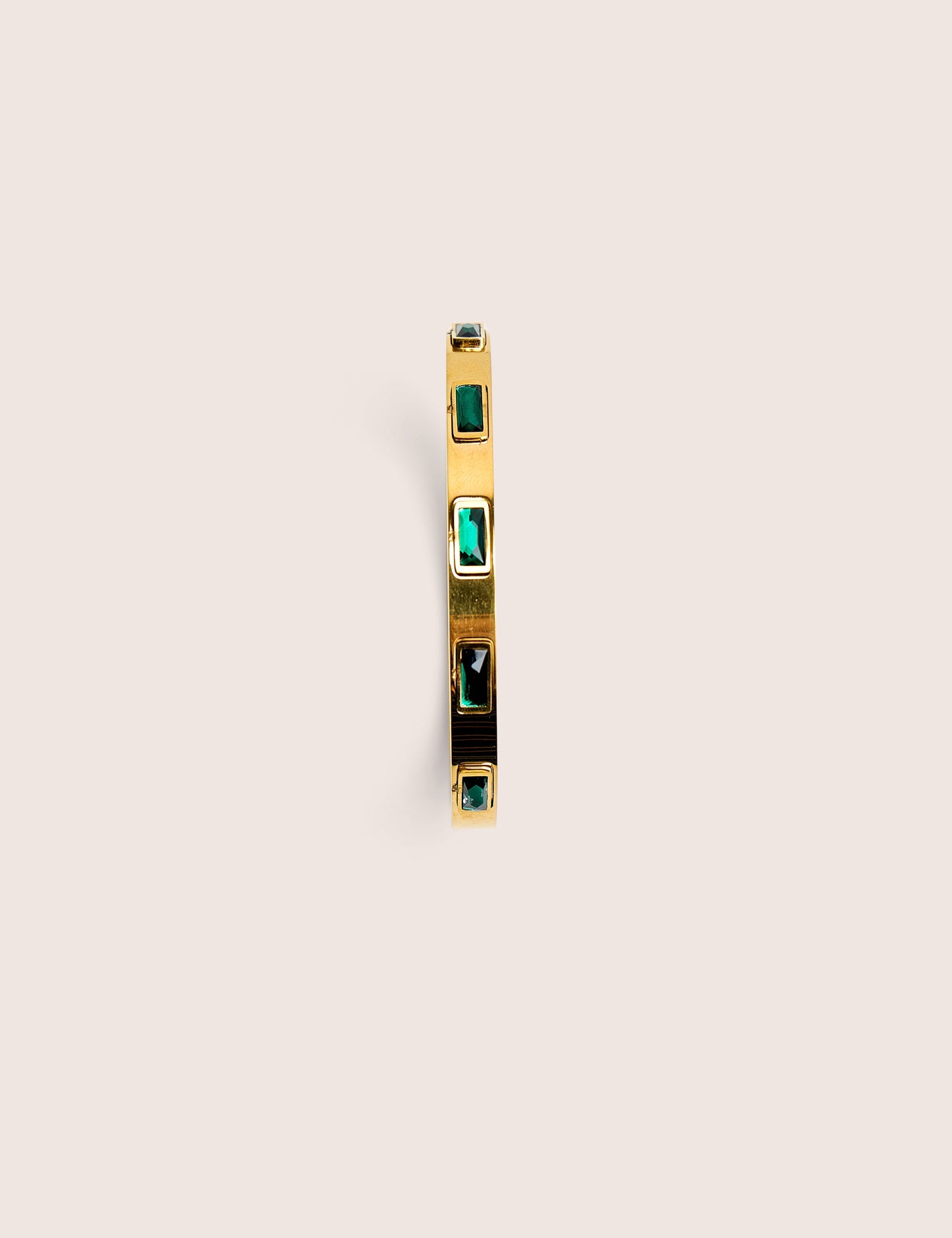 Brazalete chapado en oro con piedras de vidrio