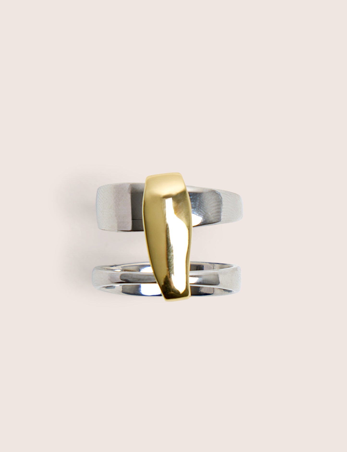 Anillo abstracto de plata y oro