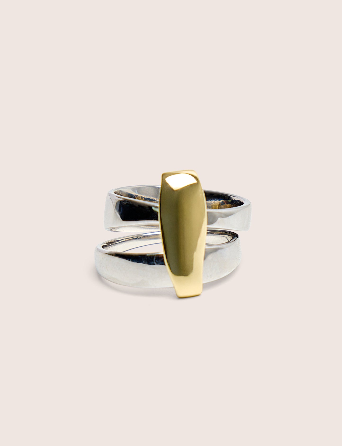 Anillo abstracto de plata y oro