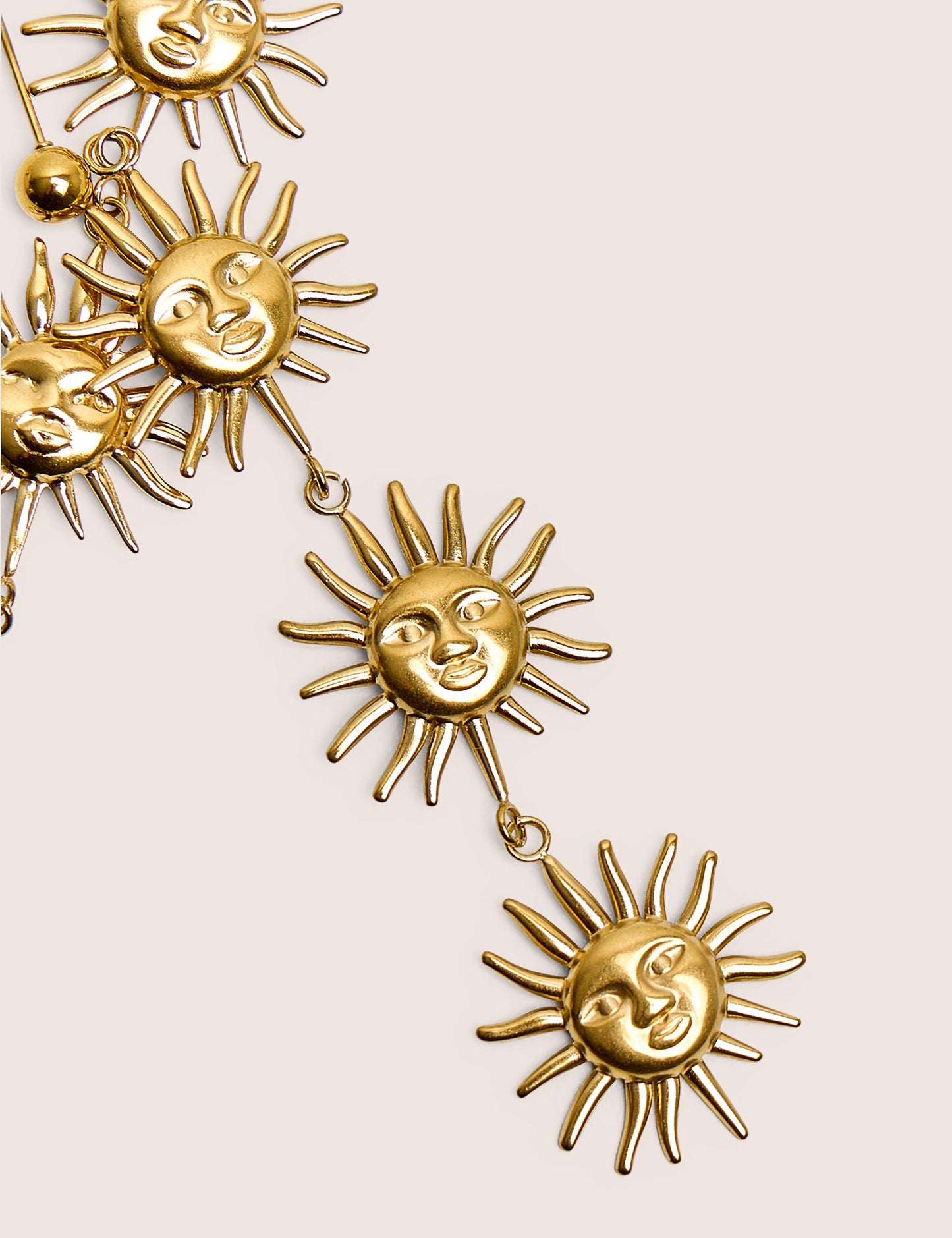 Pendientes de tres gotas de sol en oro