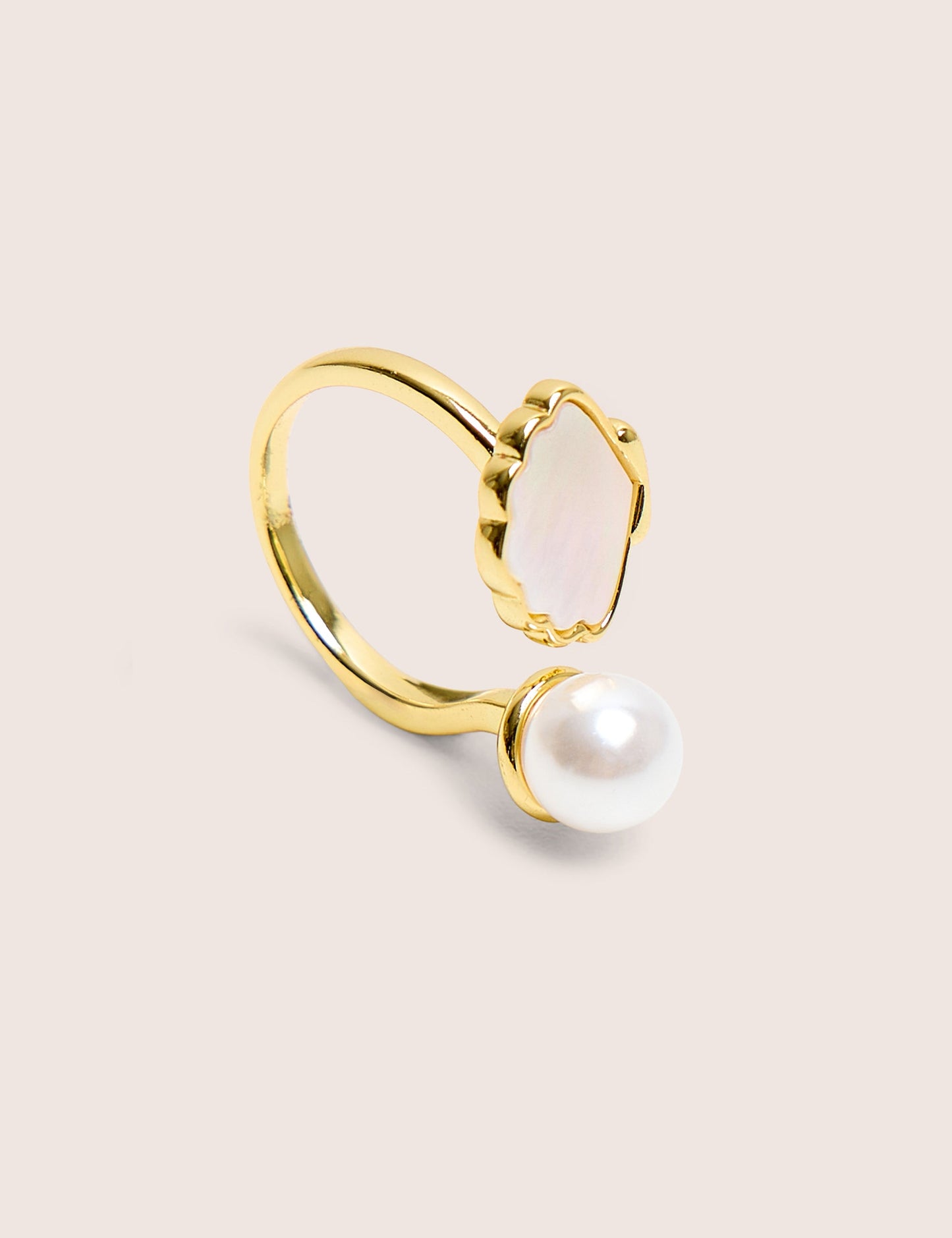 Anillo de perlas ajustable
