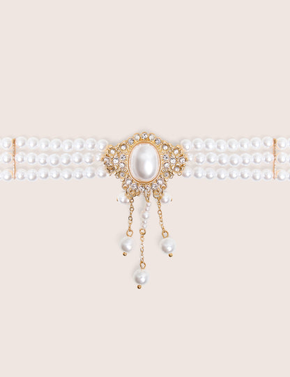 Choker de perlas con detalle de diamantes
