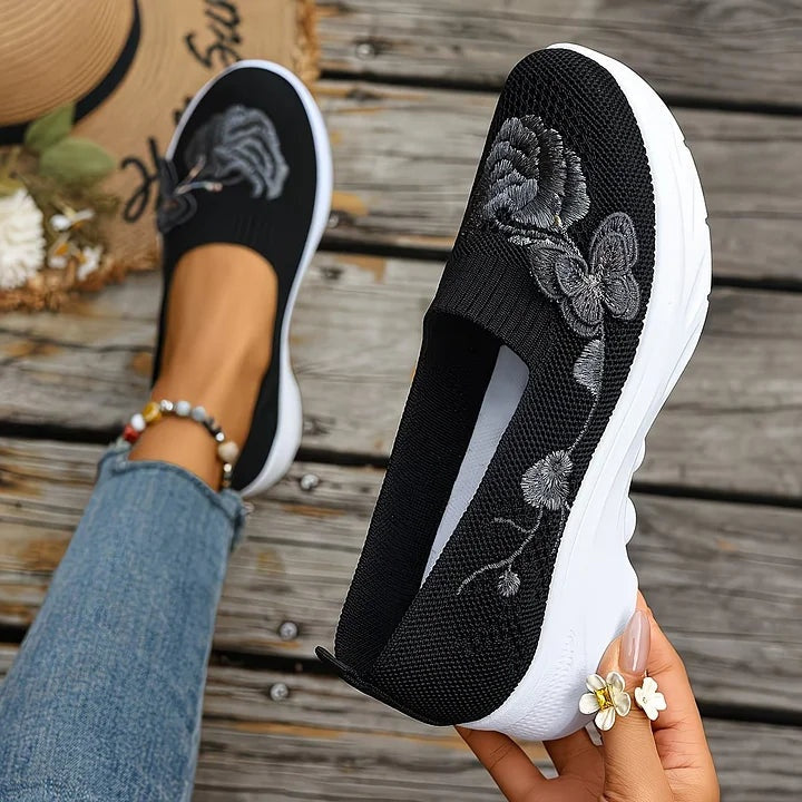 Candela | Zapatillas Slip On de Punto Bordadas Mujer Mariposa