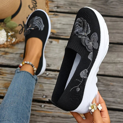 Candela | Zapatillas Slip On de Punto Bordadas Mujer Mariposa