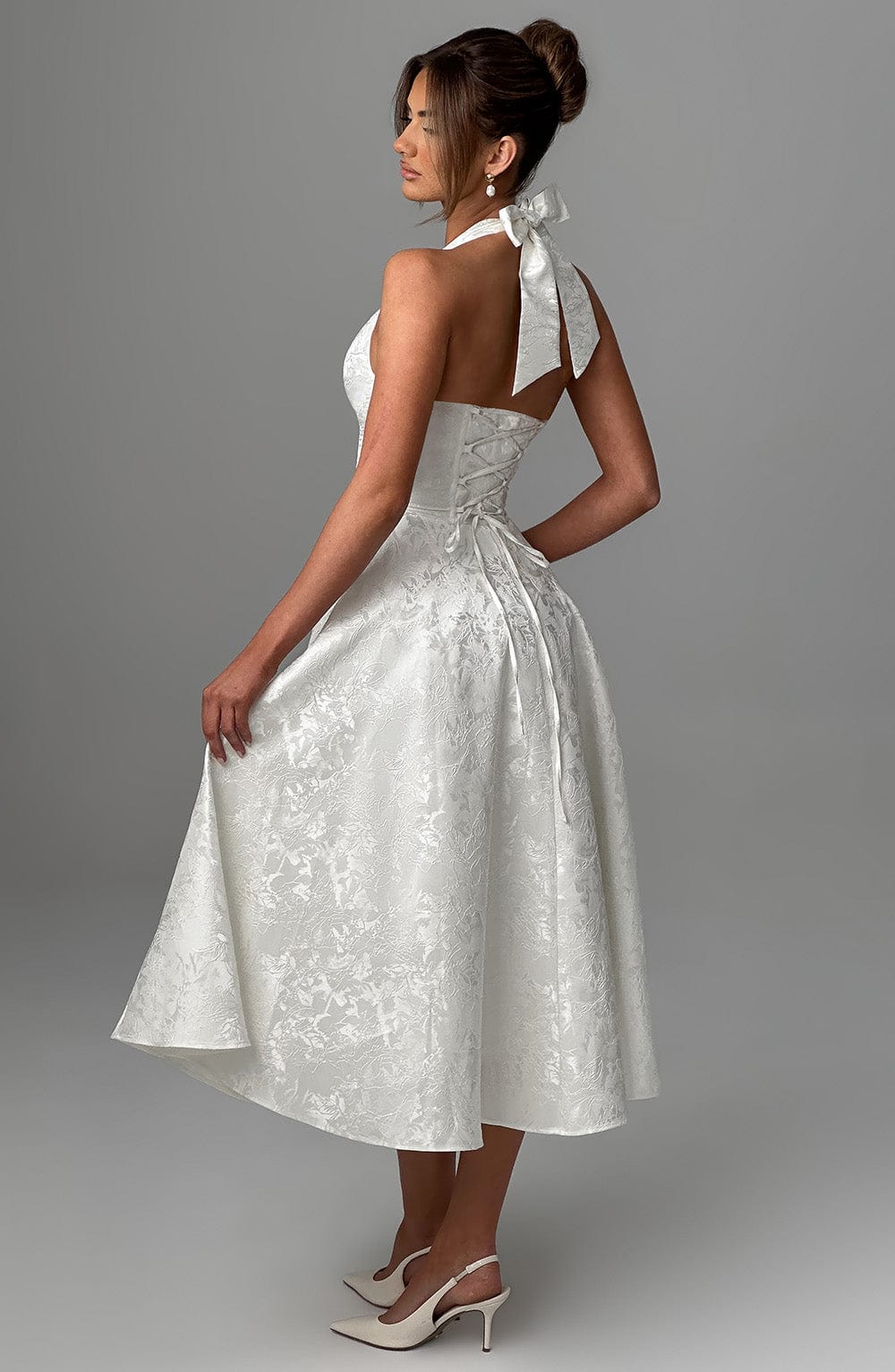 Brinella | Vestido midi estilo halter con escote elegante para mujer