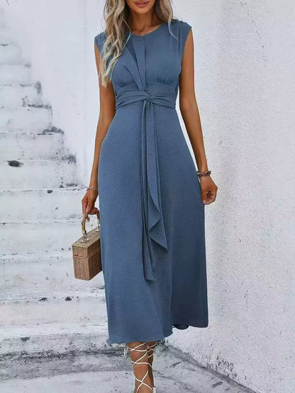 Vestido largo para mujer con cintura drapeada y diseño sin mangas
