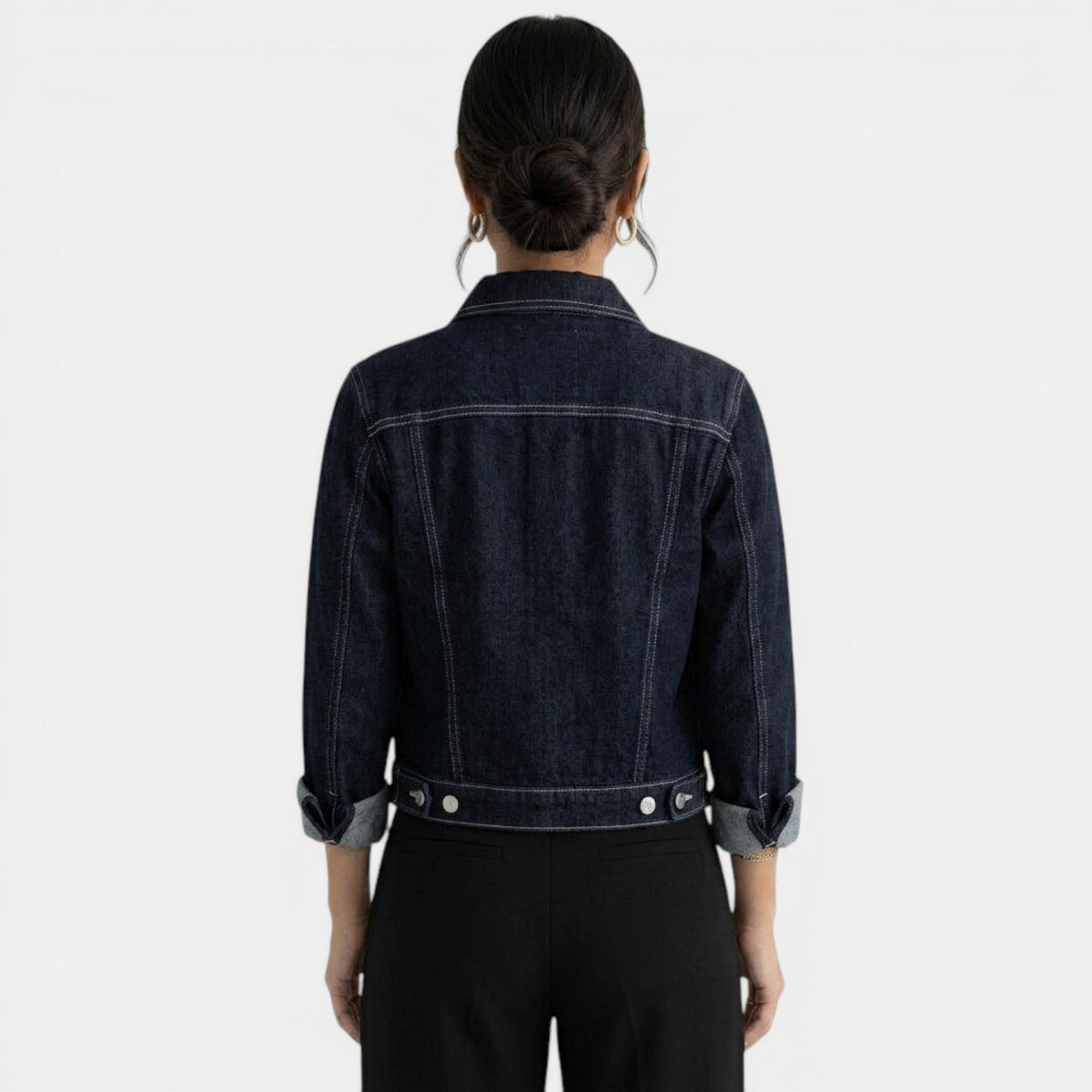 Chaqueta vaquera azul corta para mujer