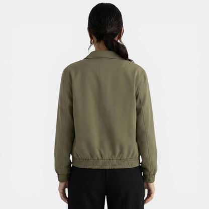 Chaqueta verde elegante con cremallera para mujer