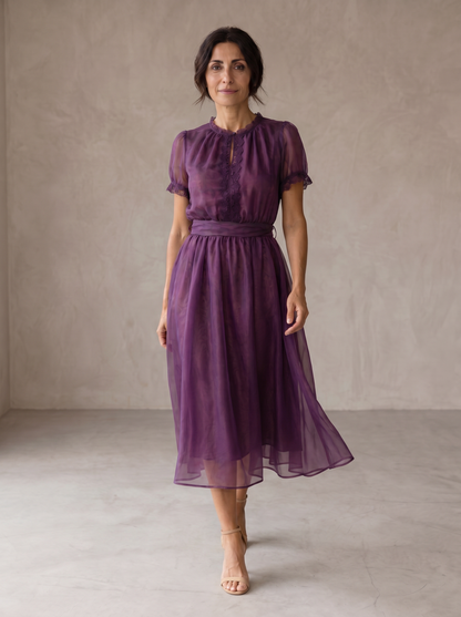 Flavia | Vestido maxi con escote en lágrima y borde de encaje de chiffón
