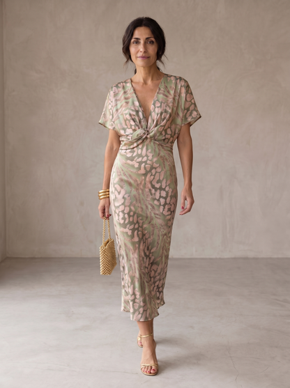 Antonella | Vestido elegante en tejido ligero y fluido