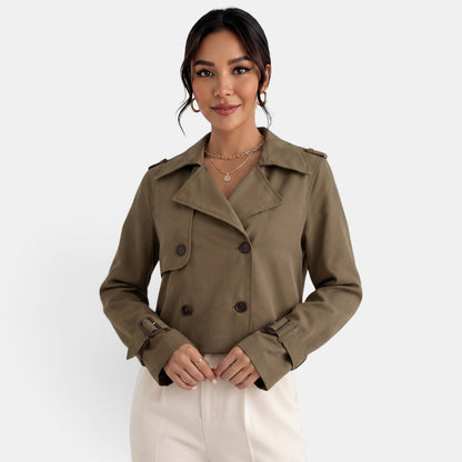 Gabardina corta elegante para mujer