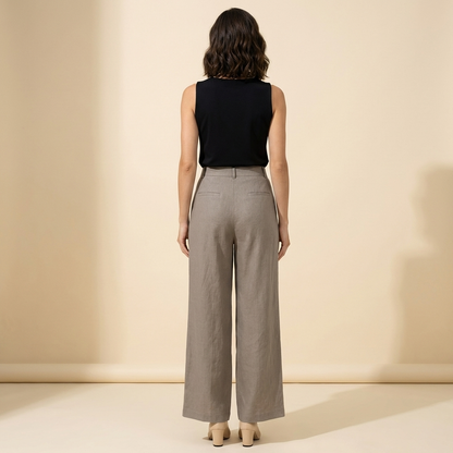Pantalón de mujer de tiro alto con pernera ancha, pliegues frontales y bolsillos laterales
